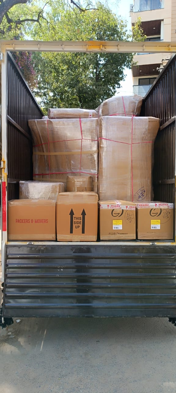 Dream Relocations Jaipur House Shifting in Mini Truck